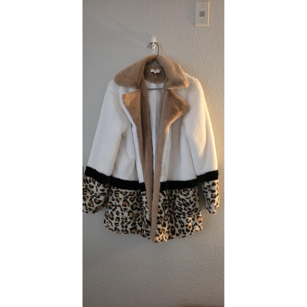 Entro Coat‎ Womens S/M White Faux Fur Leopard Print Colorblock Collared Lined